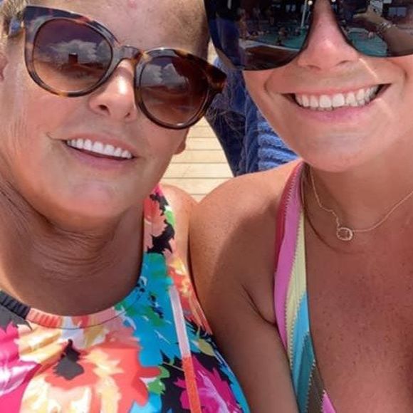 Meet your Posher, Ronna - Picture 1 of 1